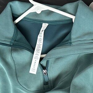 NWT Lululemon Softstreme Half Zip Pull Over